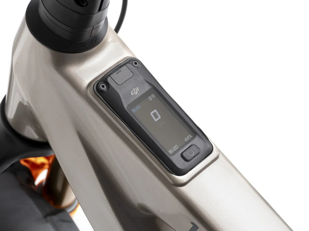Crussis e-Hard 11.11-PRO (600 Wh)