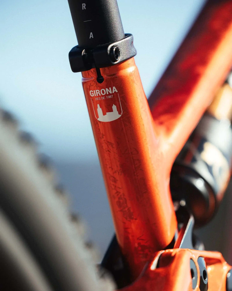 Megamo REASON CRB 03 Orange