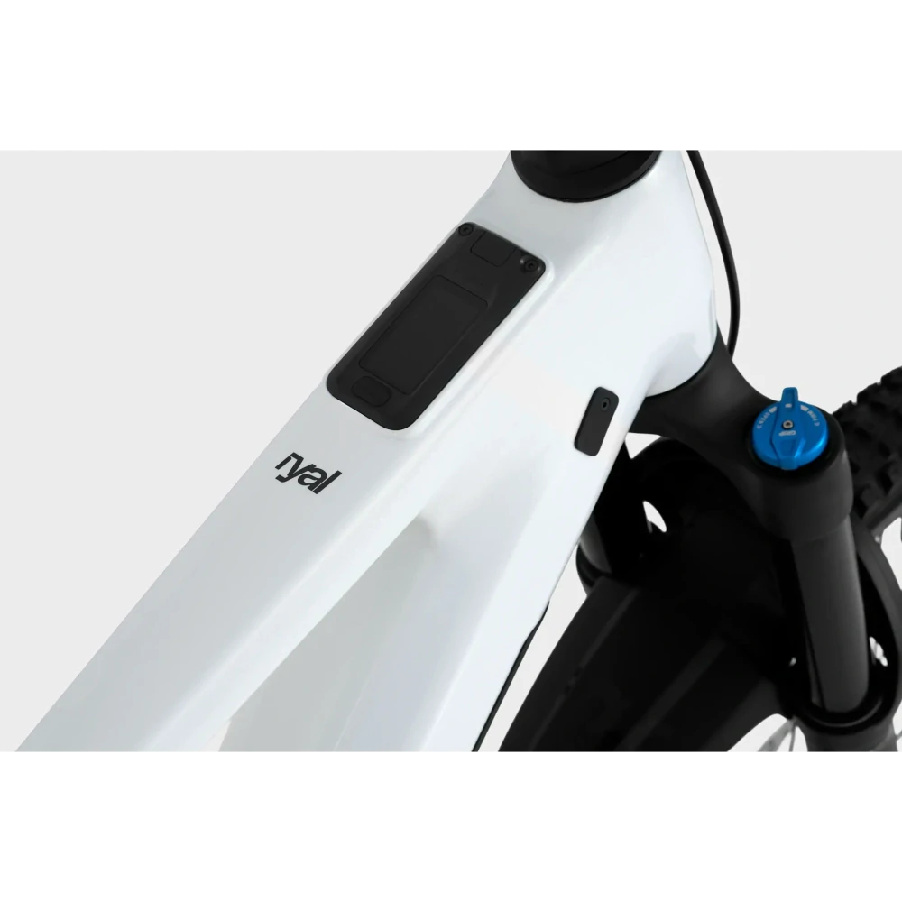 Megamo Ryal 05, white