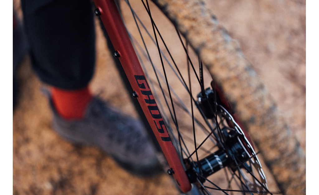 GHOST Asket Advanced AL Red/Black
