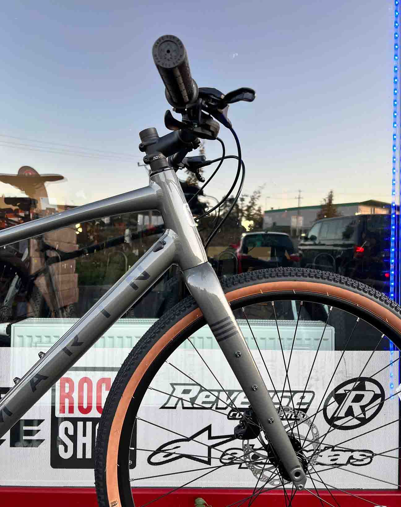 MARIN DSX 1, strieborný 