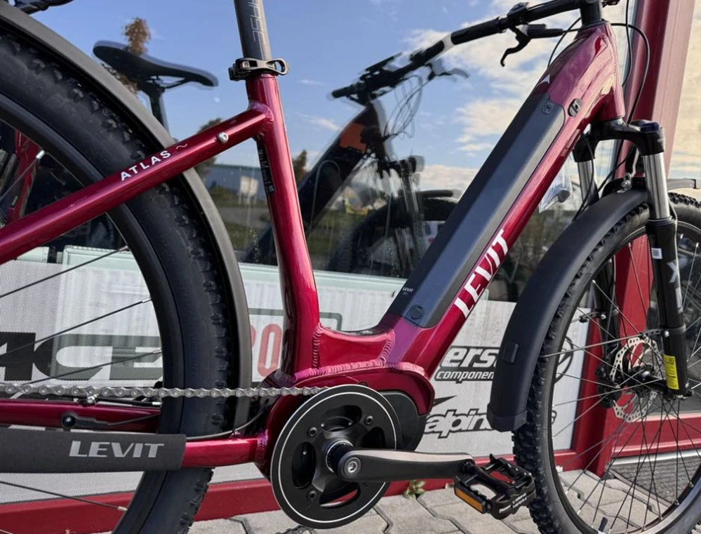 Elektrokolo eSUV LEVIT ATLAS SE 630 29" low ruby pearl
