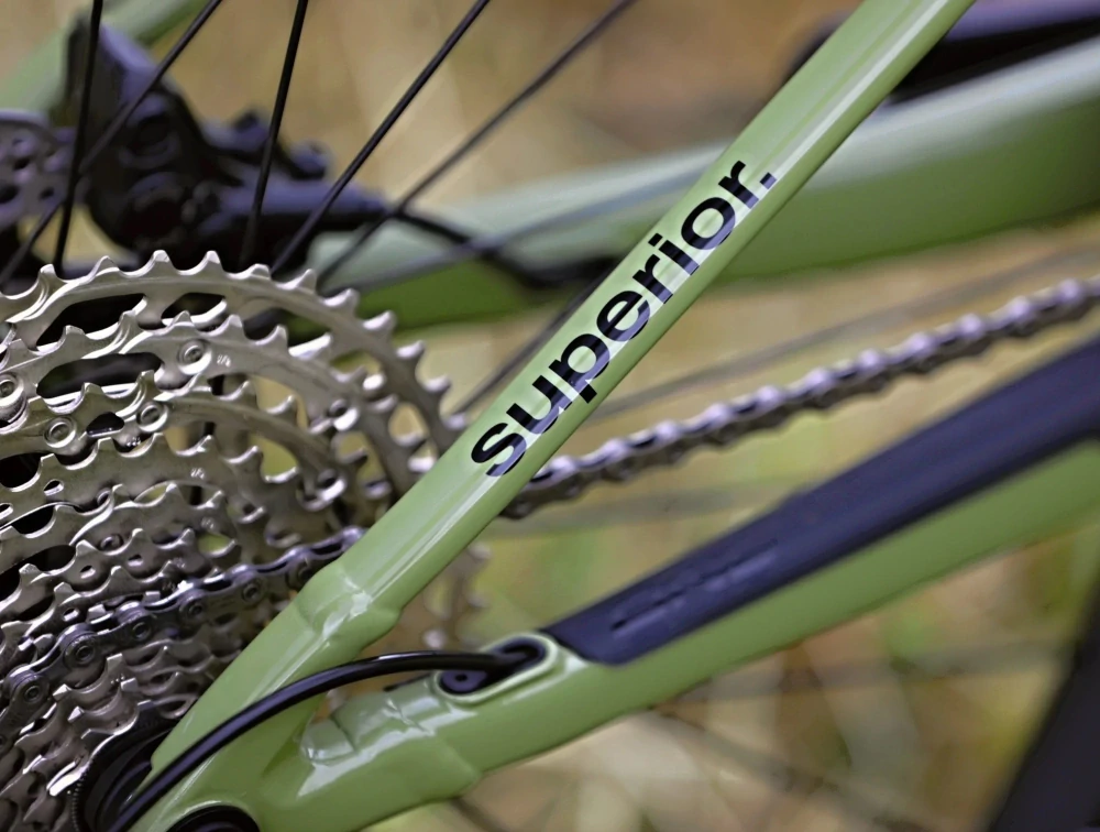 Superior XF 6.2 DC / Gloss Olive