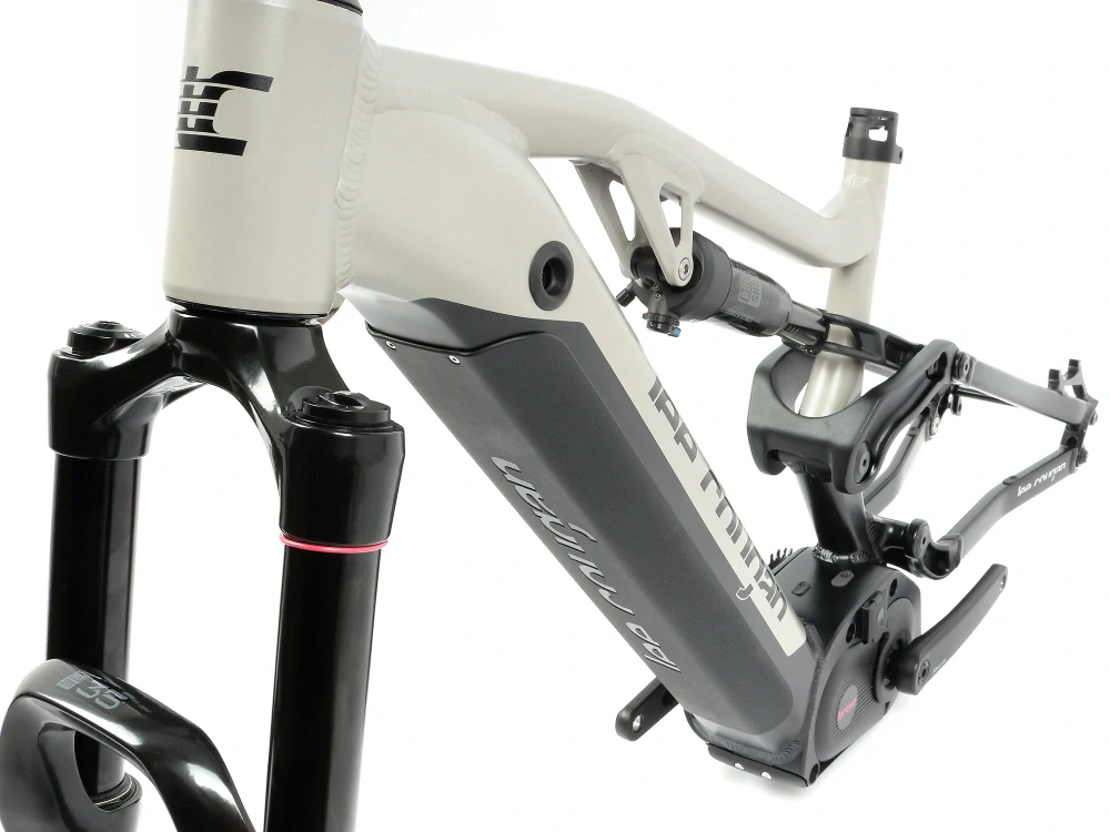 Celoodpružené eloktrokolo MTB 29"/27,5" Lee Cougan E-Quest - Brose S / 720Wh-20Ah / Shimano XT 1x12 barva černo- šedá matná