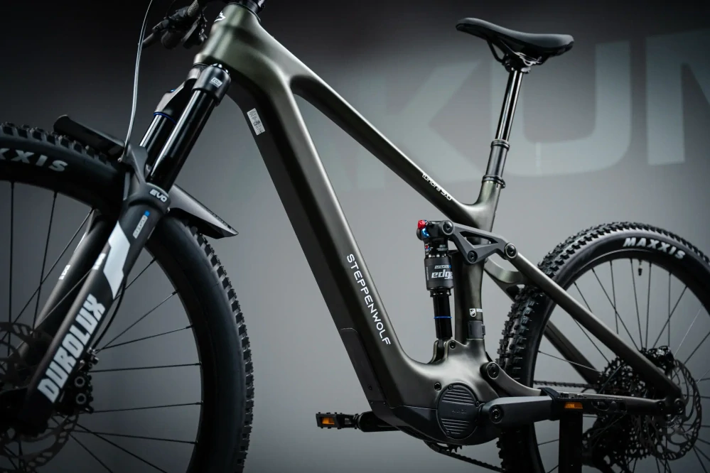 STEPPENWOLF Tundra 9.0 DJI moss green gloss/matt