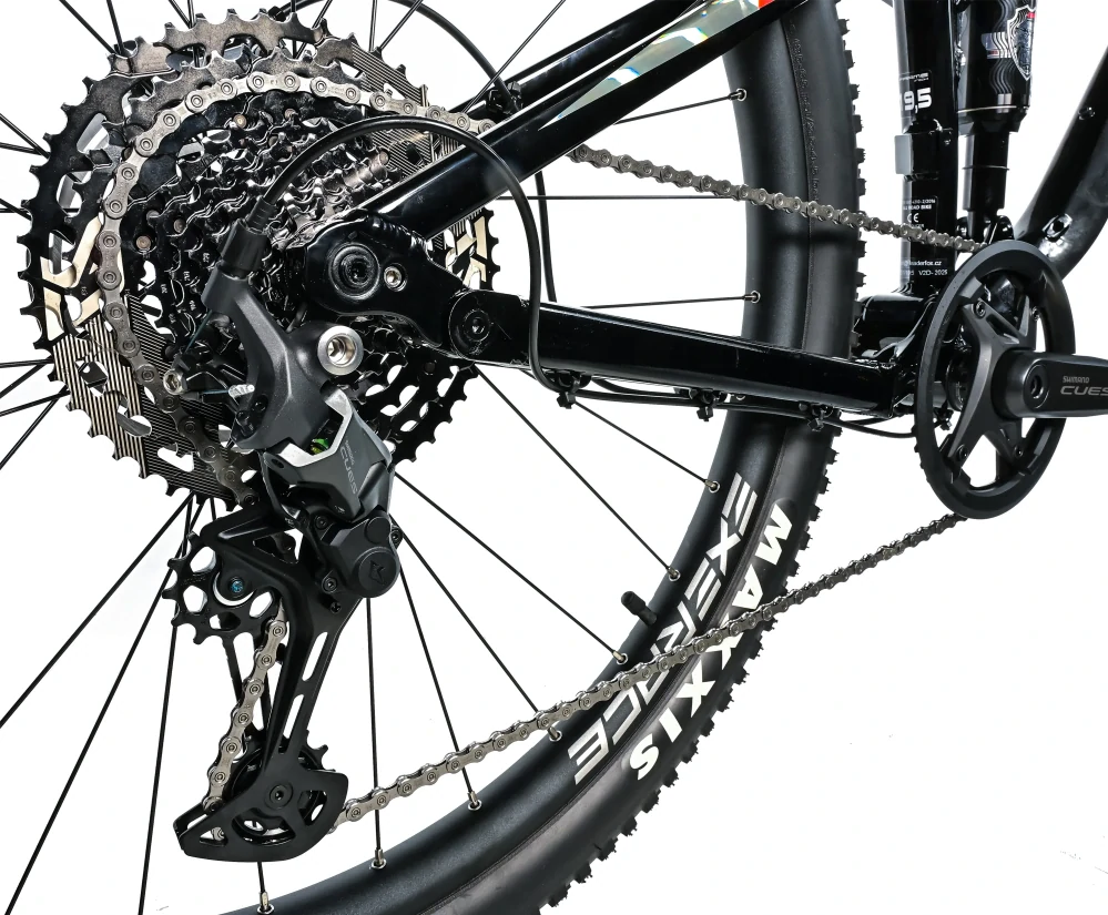 Leader Fox HARPER 29" černá