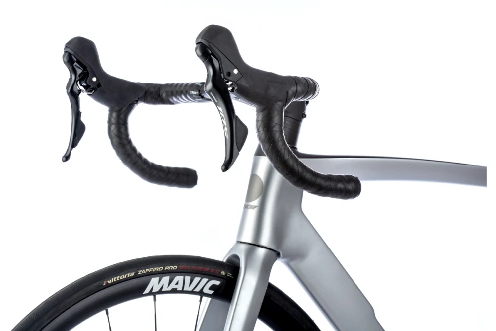 28" kolo APACHE Gila RS3 stříbrná