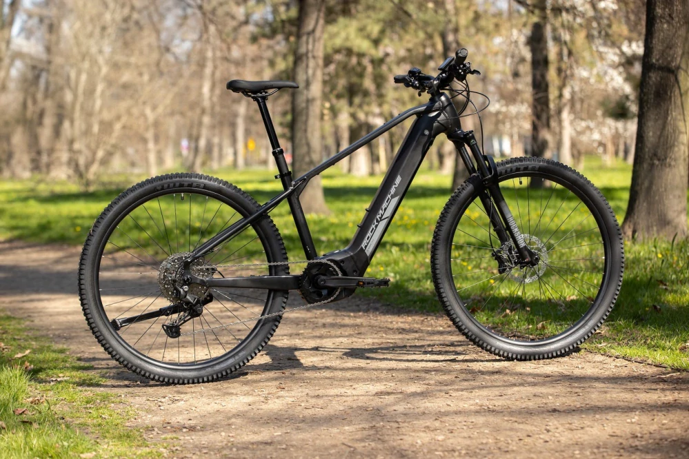 Elektrokolo Rock Machine eBlizz B90 Matná černá