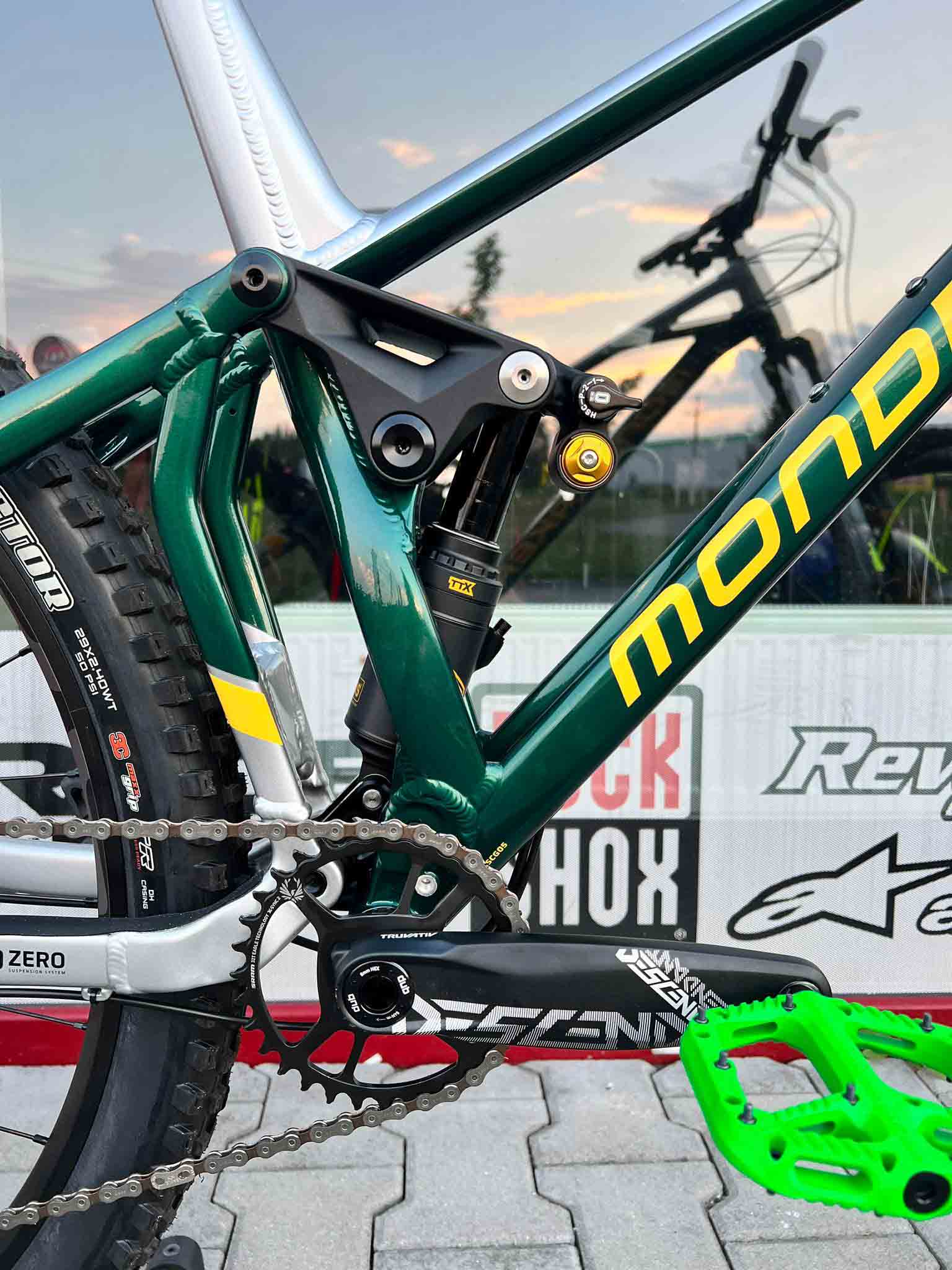 MONDRAKER SUPERFOXY R, BRITISH RACING GREEN/RACING SILVER/YELLOW