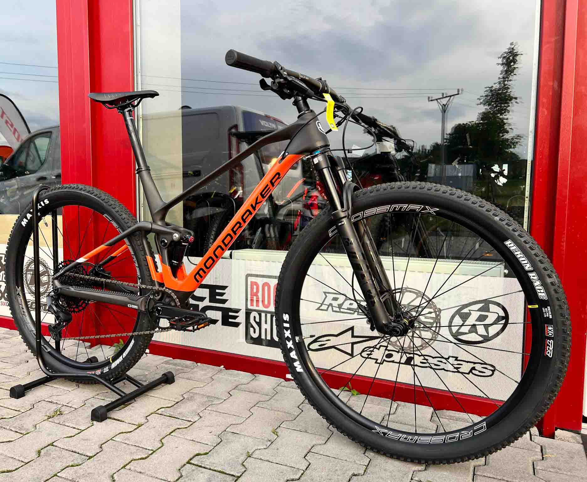 MONDRAKER F-PODIUM CARBON, CARBON/ORANGE