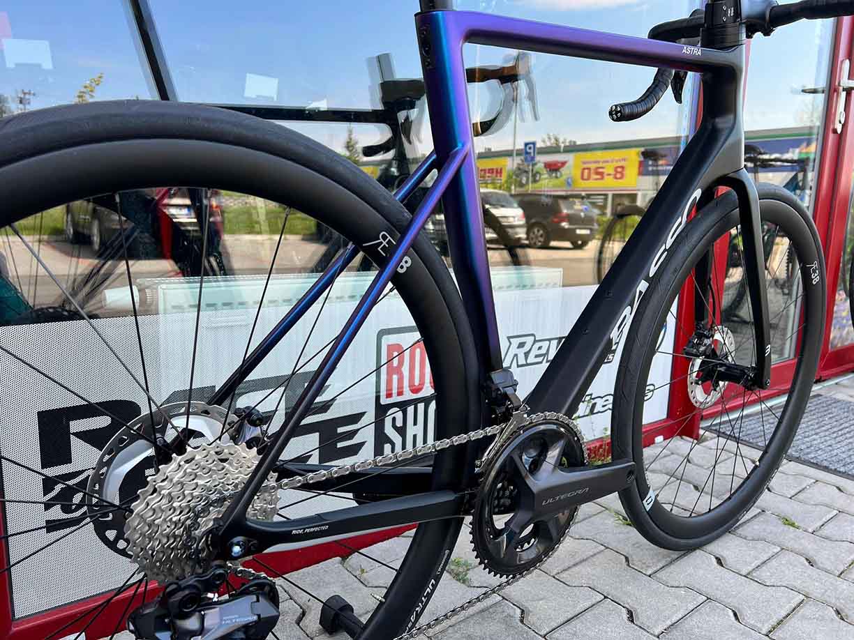 BASSO ASTRA DISC, CAMALEONT, SHIMANO ULTEGRA DI2, MICROTECH RE38
