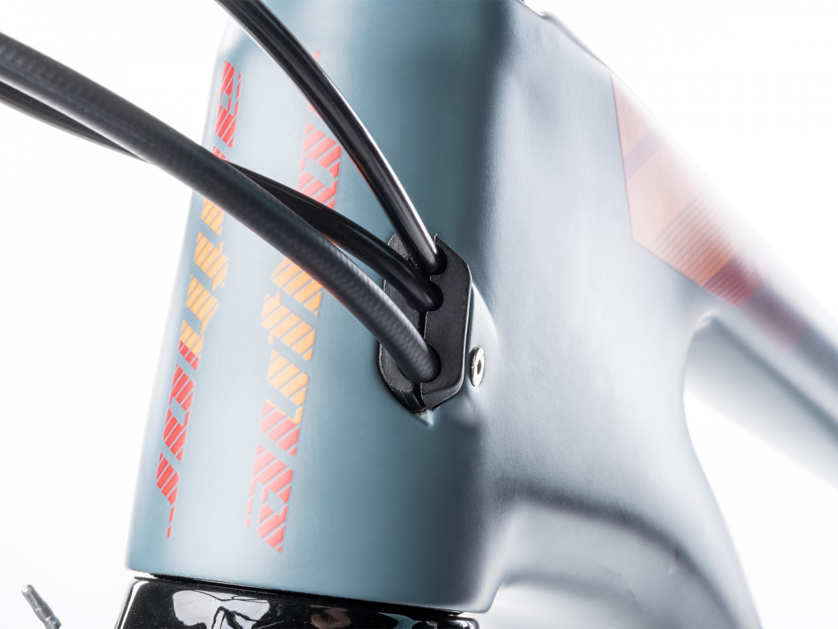 Author Modus 29 2023 - šedá/červená/oranžová