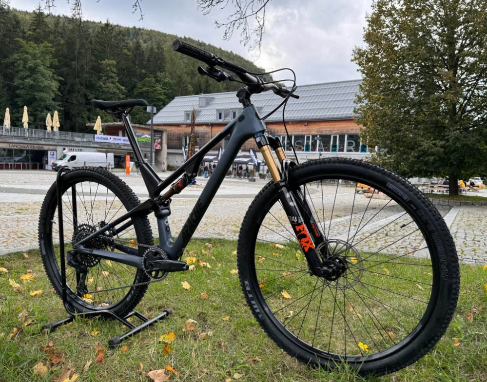 29" kolo APACHE Eagle C1 ocelově modrá