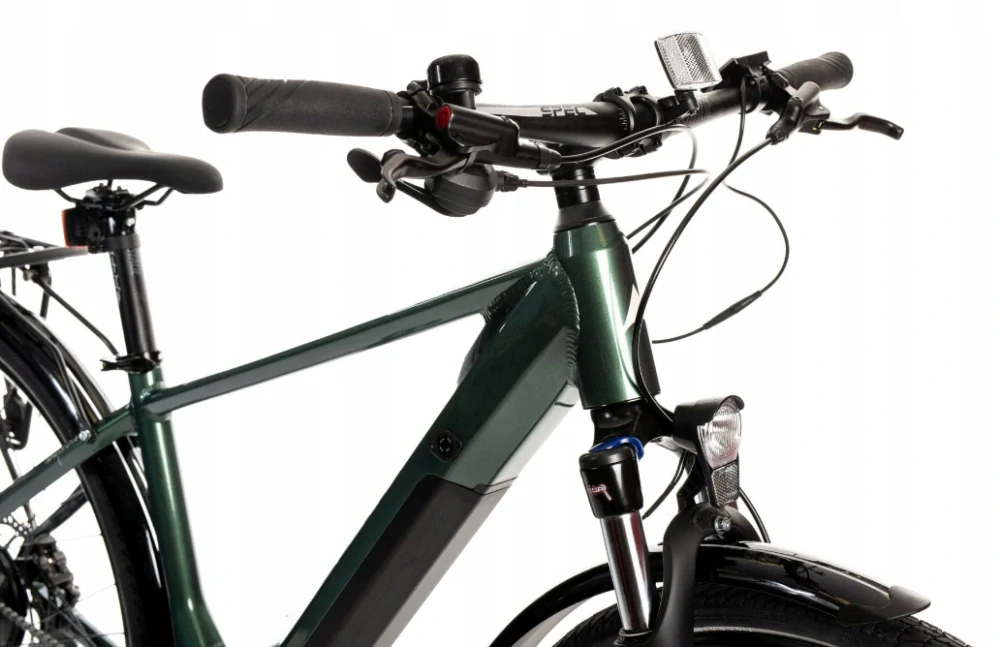 Levit MUSCA HD 630 over green gray pearl