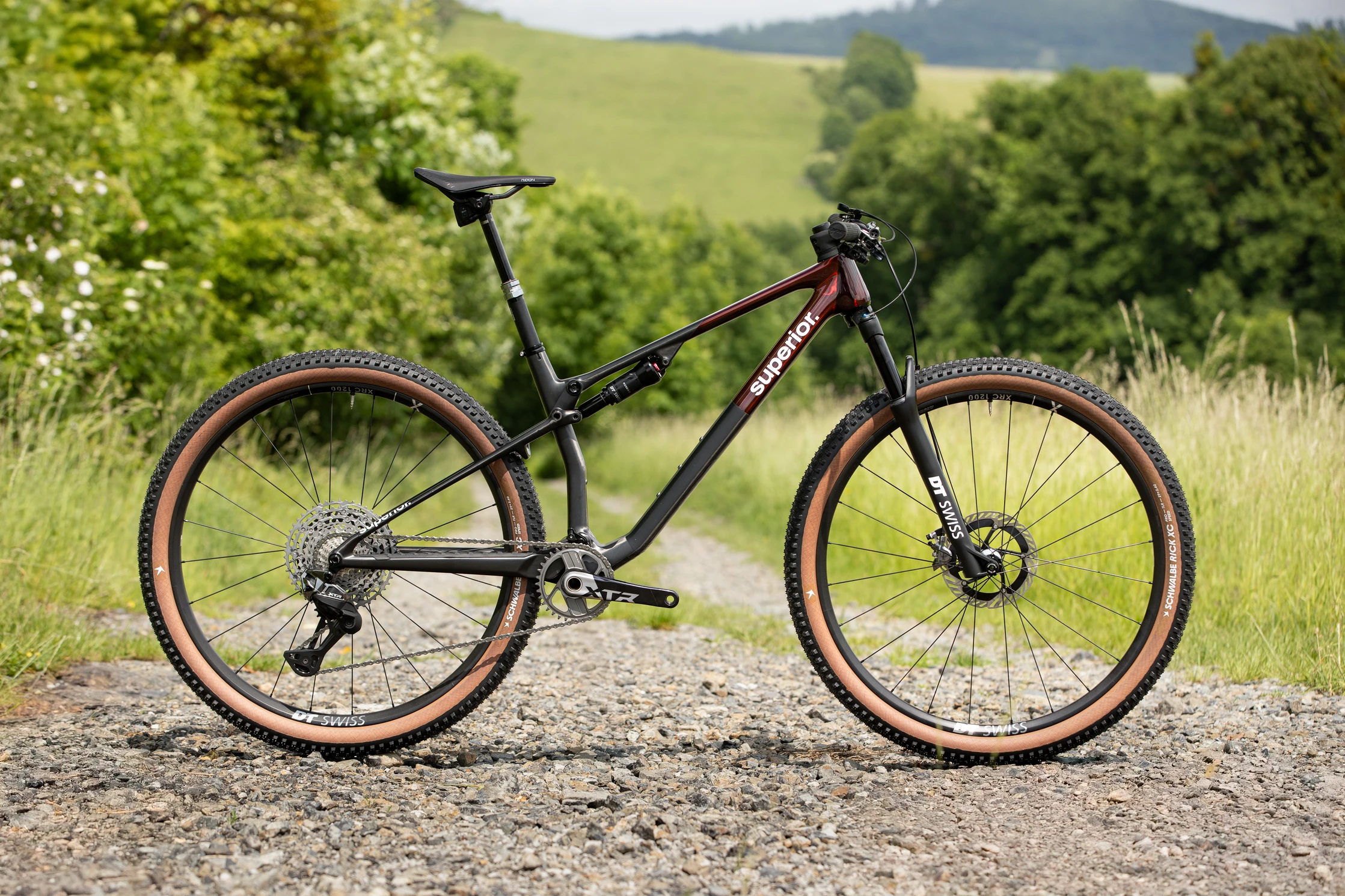 Superior XF 9.9 Team / Gloss Carbon / Red Carbon