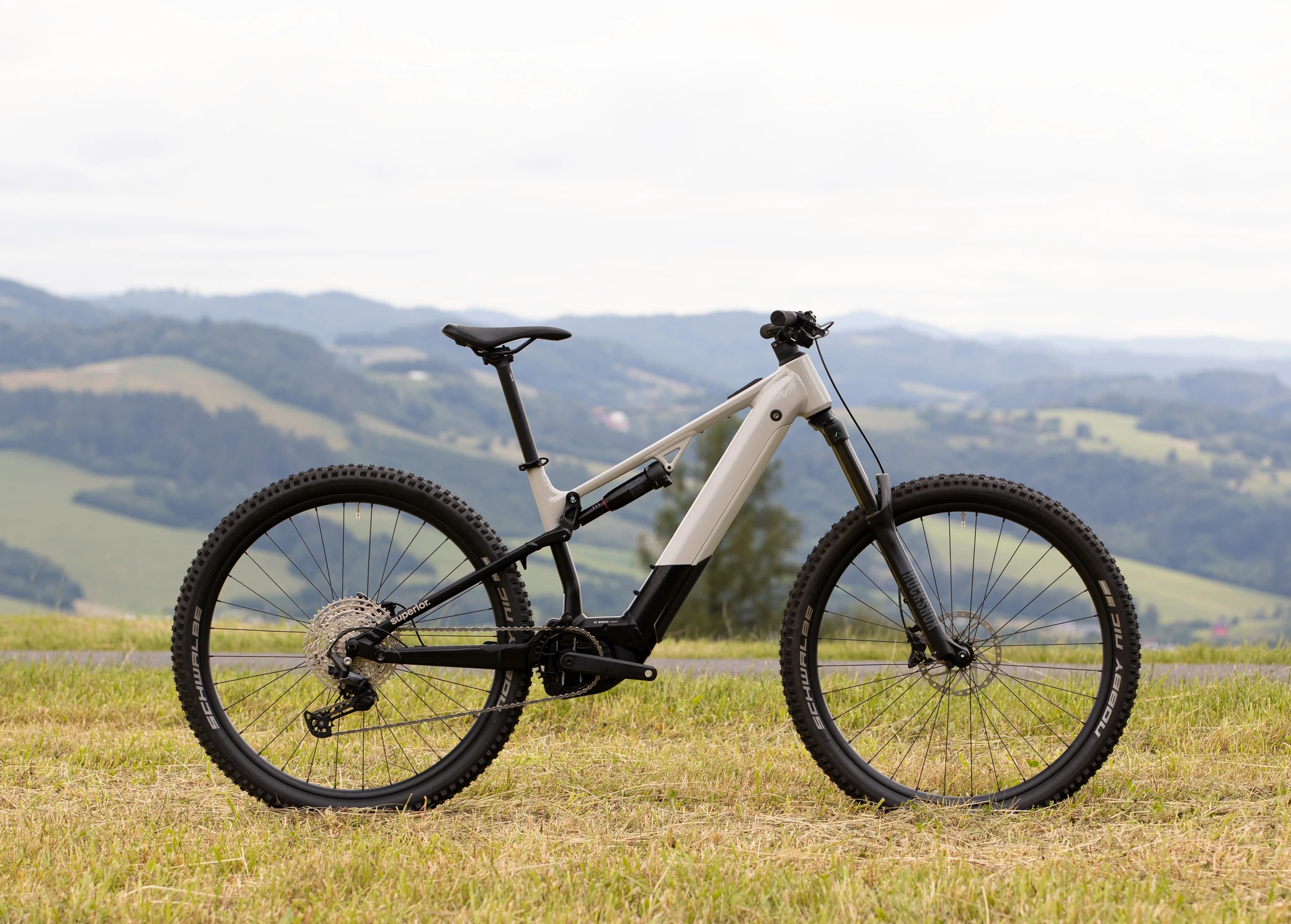 Superior eXF 8089 B /Gloss Chrome/Matte Black