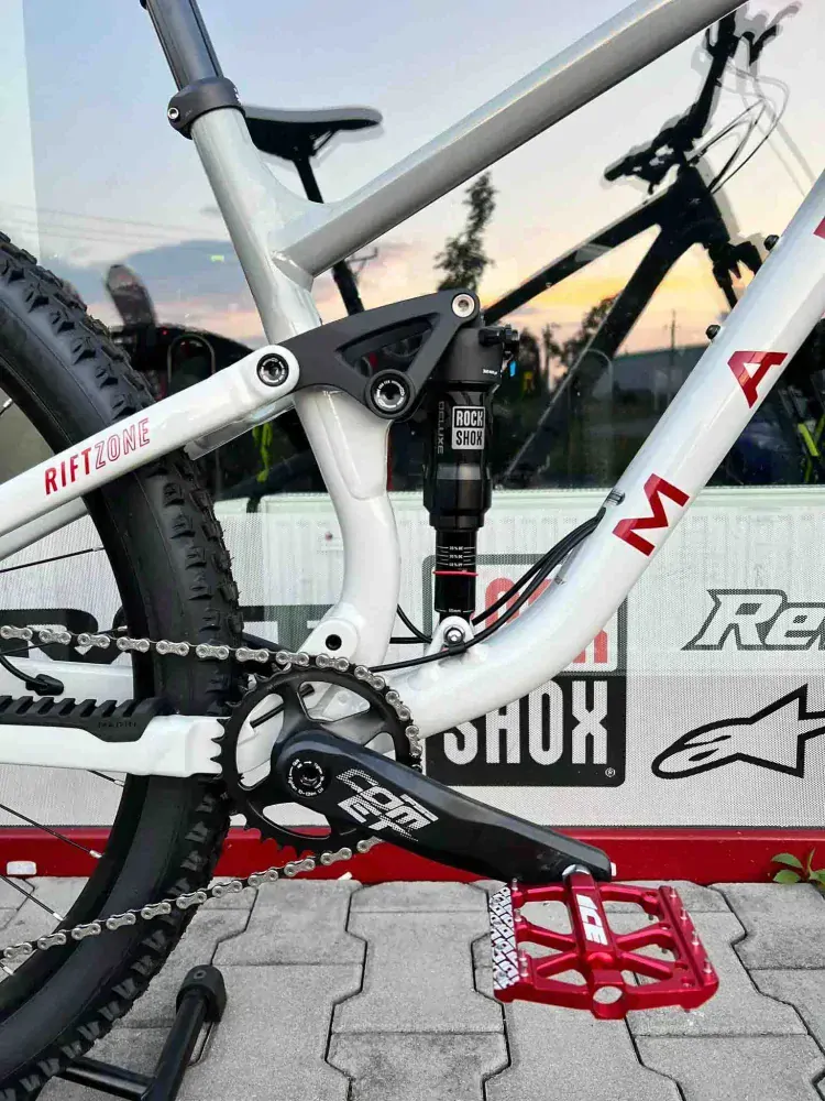 MARIN Rift Zone 2 29" šedá/červená 