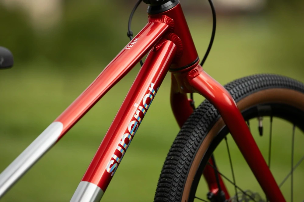 Superior Team 20 / Gloss Brushed Alu / Red