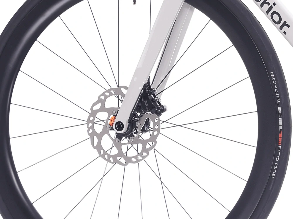 Superior RR 9.6 / Matte Carbon / White