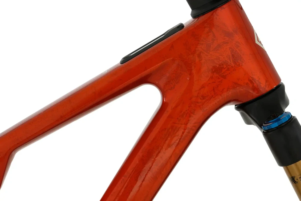Megamo Reason AIR CRB 05 - Amber Orange