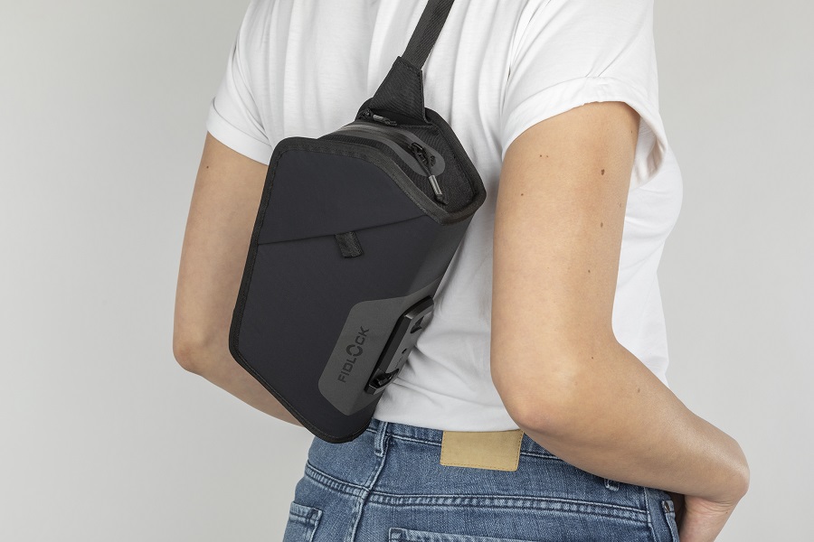 Fidlock TWIST ESSENTIAL BAG ČERNÁ 2400ml