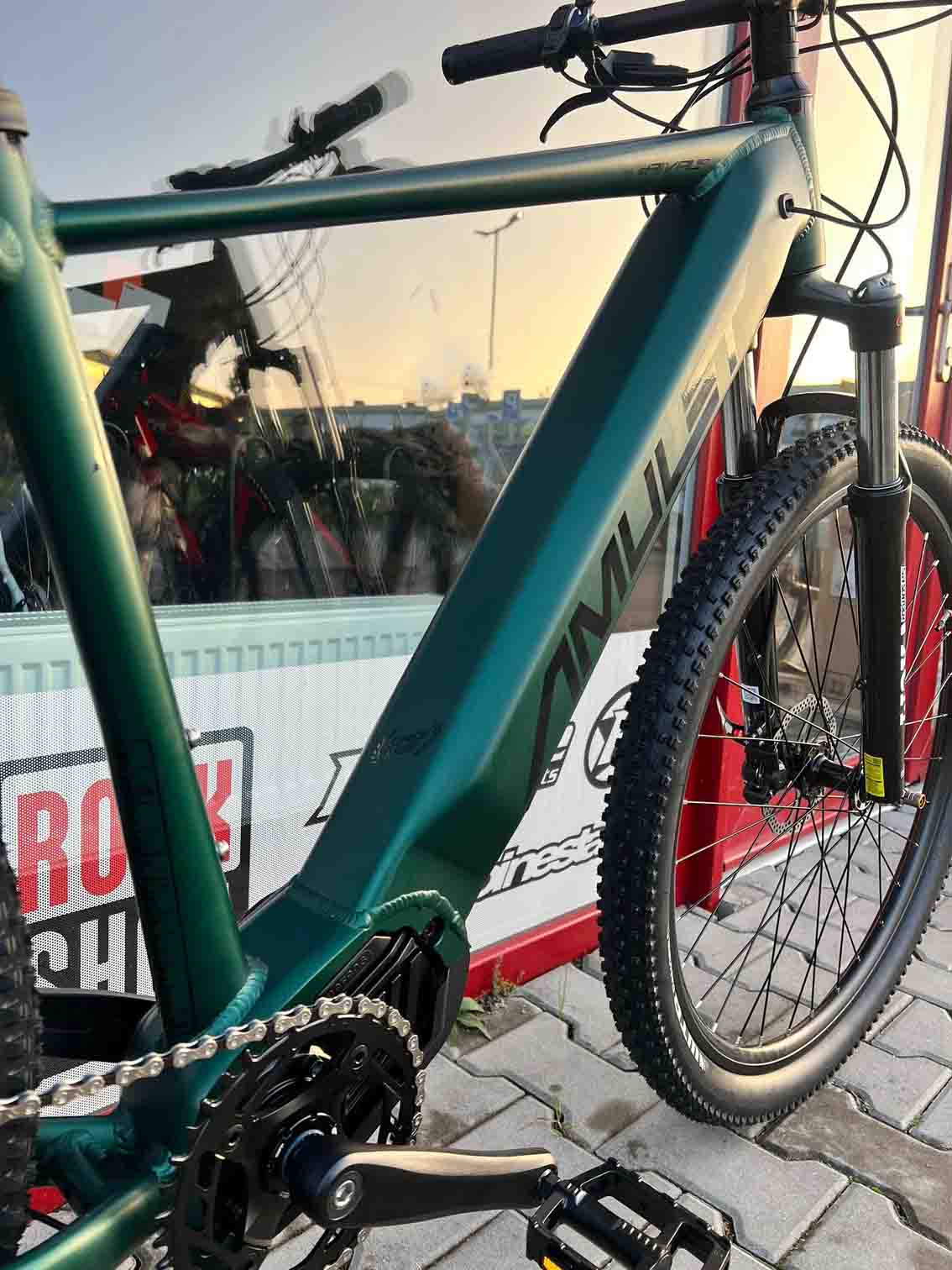 amulet 29 erival 5.0 racing green/black