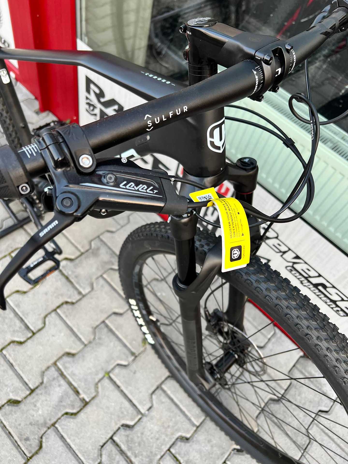 MONDRAKER CHRONO CARBON, CARBON/DIRTY WHITE