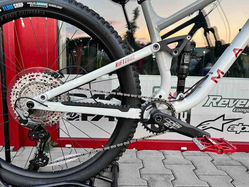 MARIN Rift Zone 2 29" šedá/červená 