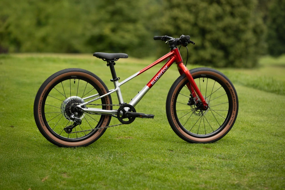 Superior Team 20 / Gloss Brushed Alu / Red