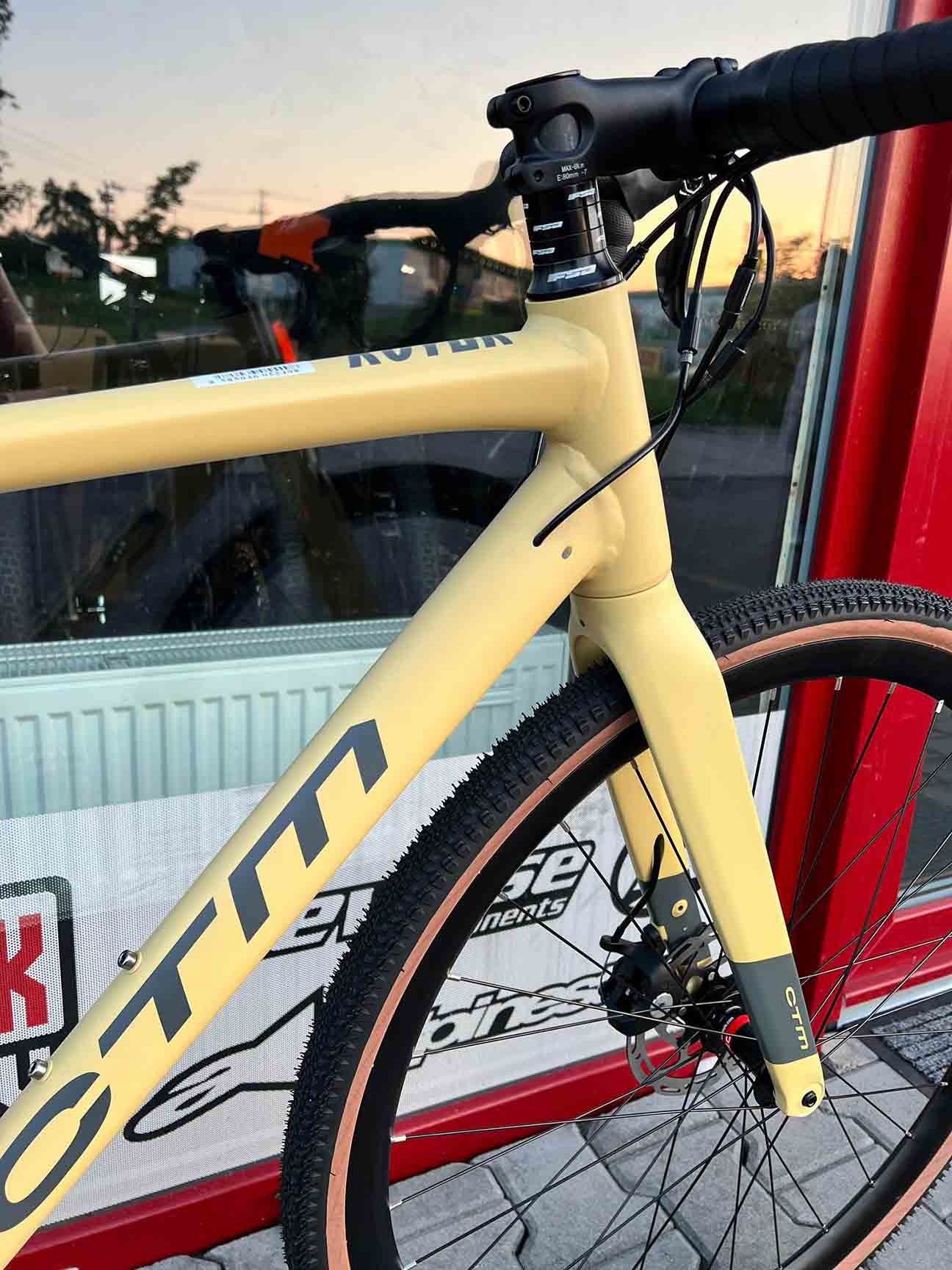 CTM KOYUK 1.0 - matná pieskovosivá