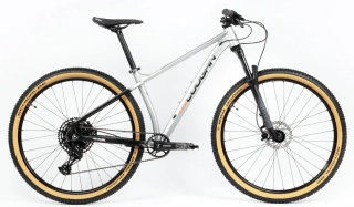 Lee Cougan 29" Revenge Shimano Deore 1x11 stříbrno-černá matná