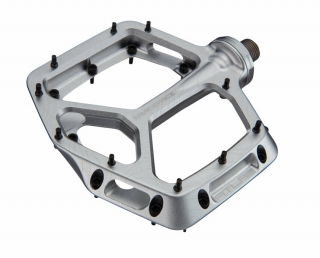 RACE FACE PEDÁLY ATLAS 22 STŘÍBRNÁ